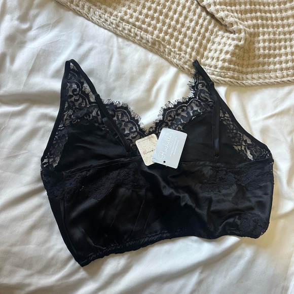 FP top - Picture 2 of 2